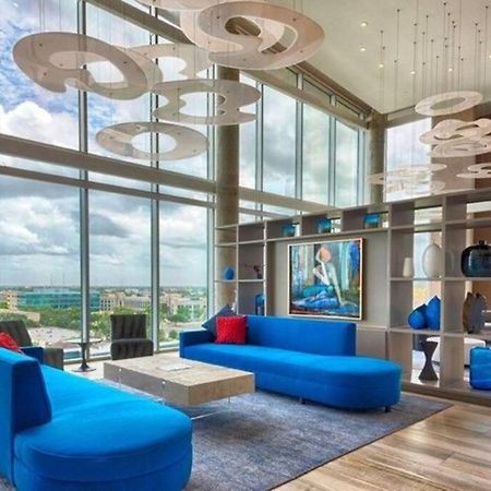 Appartamento Luxury Highrise In Midtown - Skyline Views And Chic Decor Houston Esterno foto
