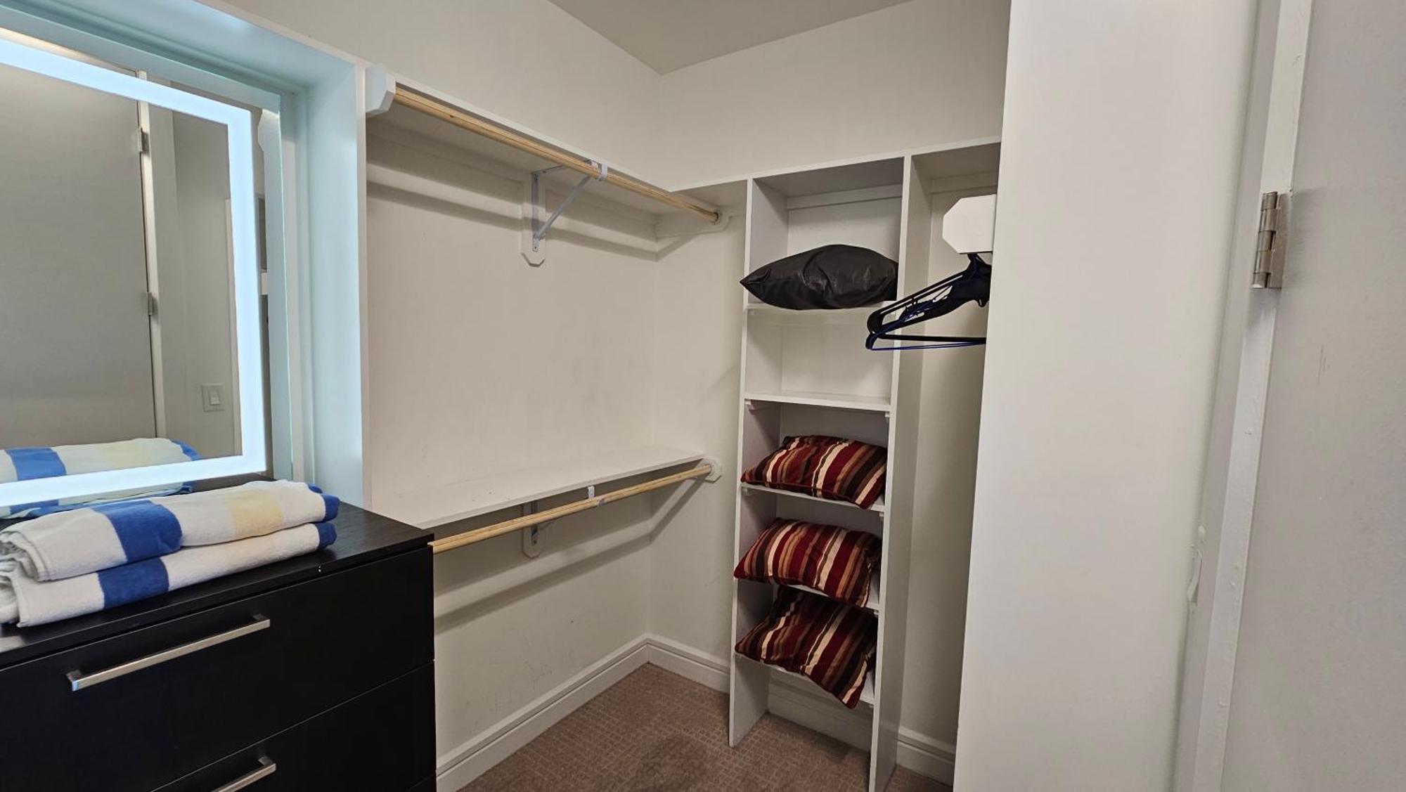 Appartamento Luxury Highrise In Midtown - Skyline Views And Chic Decor Houston Esterno foto